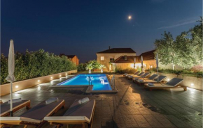 Stunning Home In Split